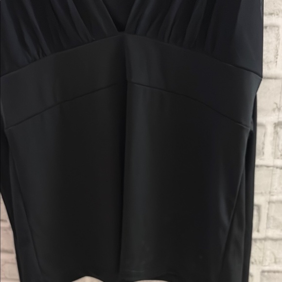 Ricki’s Elegant Black Sleeveless tieback Top, size Large - Picture 3 of 6
